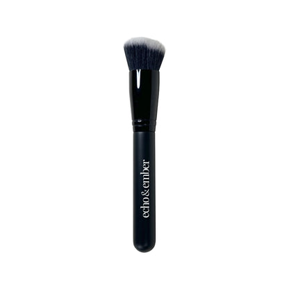 Stipple & Blend Foundation Brush